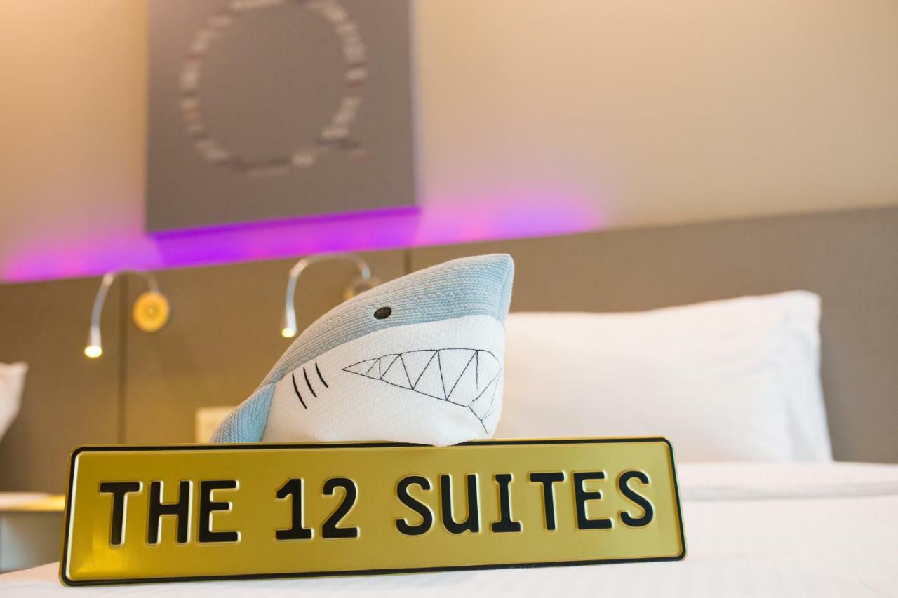 The 12 Suites @ Empire Damansara Petaling Jaya Esterno foto