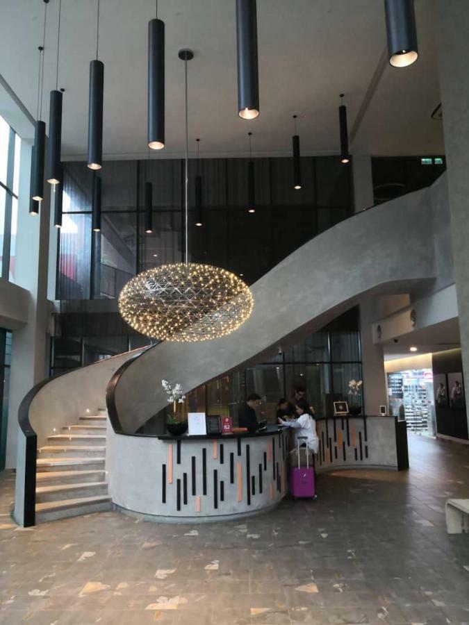 The 12 Suites @ Empire Damansara Petaling Jaya Esterno foto